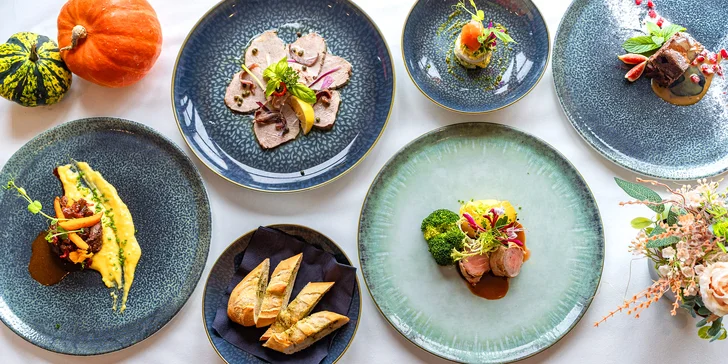 Degustační menu Festival chutí pro 2 osoby: vitello tonnato, panenka, steak i dezert