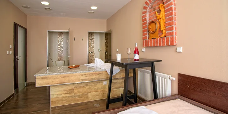 Romantický odpočinek: 90min. wellness balíček i s peelingem pro pár