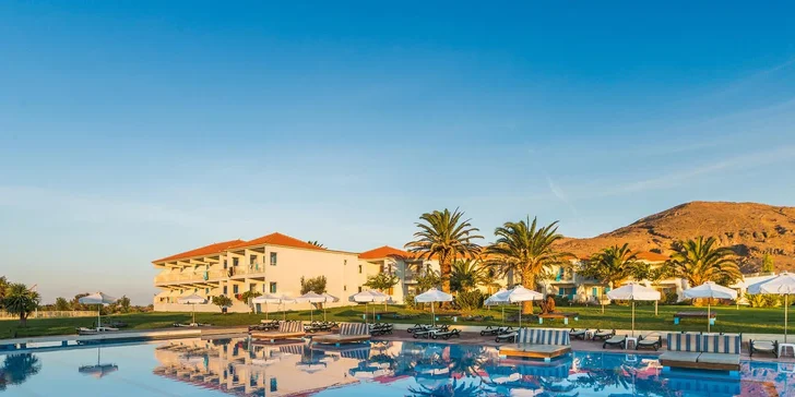 Letecky na Lesbos: 4* hotel Aeolian Village Beach Resort s all inclusive