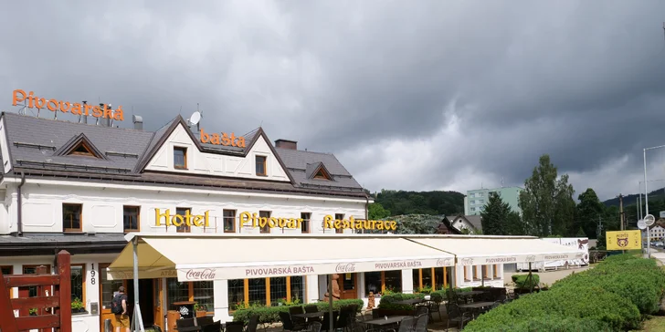 Hotel s pivovarem v Krkonoších: snídaně či polopenze, možnost exkurze i romantické večeře