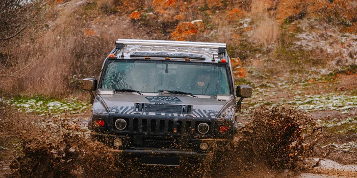 Půlhodinová jízda v terénu v Nissanu Patrol nebo Hummeru H2
