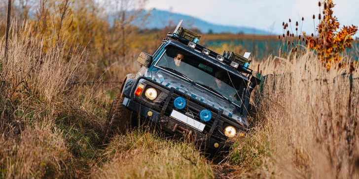 Půlhodinová jízda v terénu v Nissanu Patrol nebo Hummeru H2