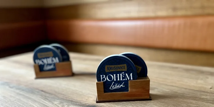 500 g či 1 kg kuřecích a vepřových řízků vč. přílohy dle výběru a omáček