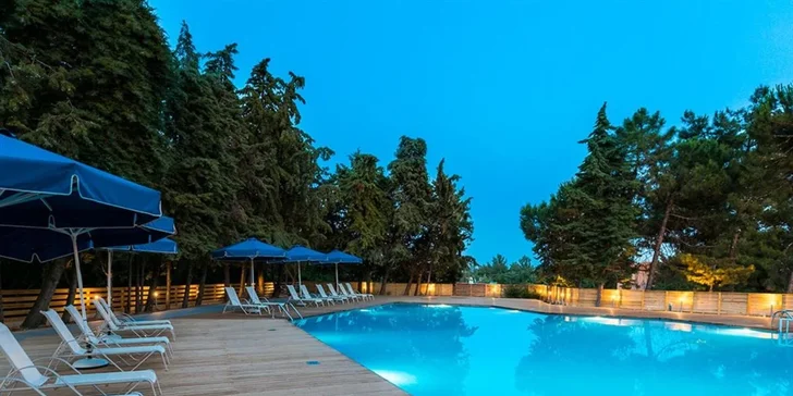 Dovolená na ostrově Thassos: 4* hotel Zoe, all inclusive, letenky i vstup do vodního parku