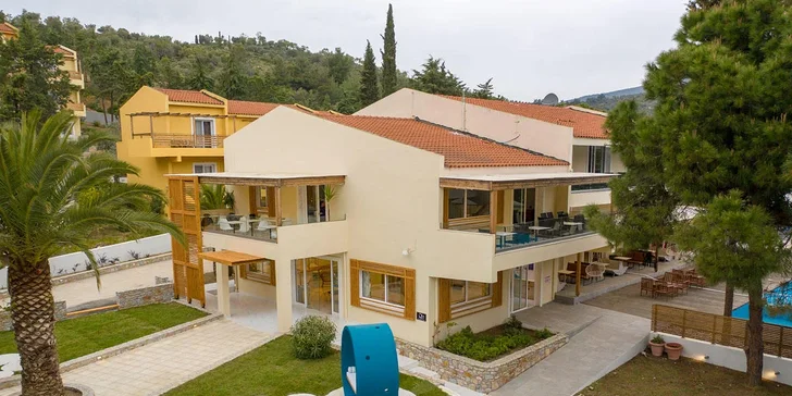 Dovolená na ostrově Thassos: 4* hotel Zoe, all inclusive, letenky i vstup do vodního parku