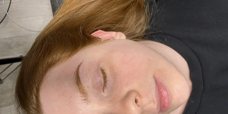 Lash lifting, laminace obočí i prodlužování řas metodou řasa na řasu, 3D nebo 5D