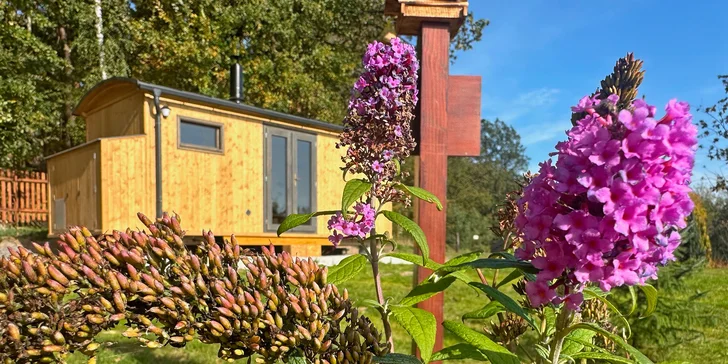 Netradiční pobyt s výhledem na Ještěd: luxusní maringotka až pro 3 osoby