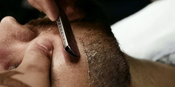 Barber péče v centru Brna: úprava vousů, střih i kompletní balíček