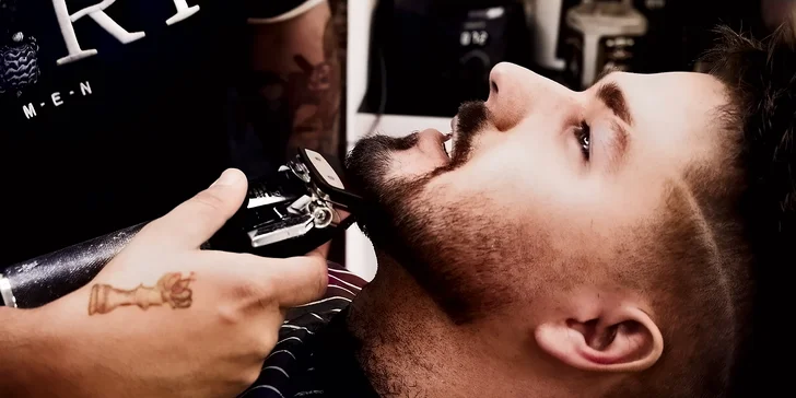 Barber péče v centru Brna: úprava vousů, střih i kompletní balíček