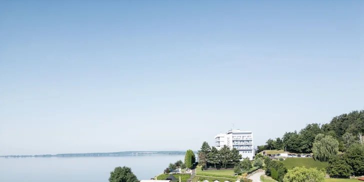 4* hotel na břehu Zemplínské šíravy: wellness, polopenze i neomezená konzumace vína