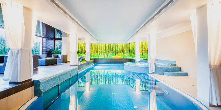 Luxusní hotel v polském Řešově: snídaně či polopenze, wellness a památky