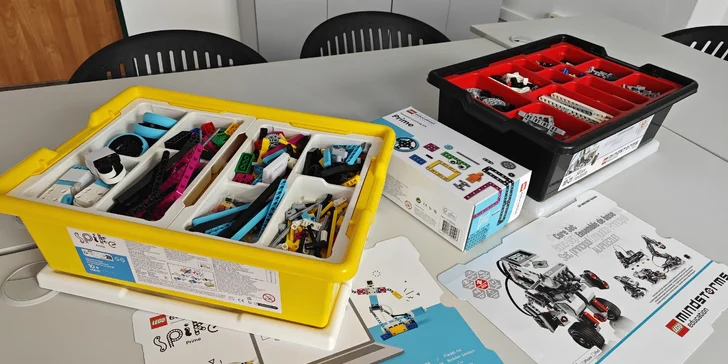 Kurzy informatiky pro děti: robotika s Legem, programování her, 3D tisk