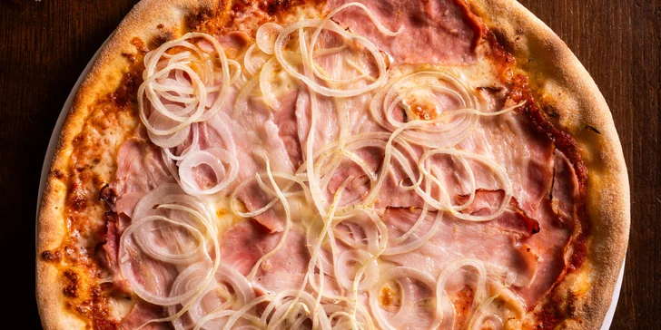 Jedna nebo dvě 32cm pizzy dle výběru: sýrová, šunková, salámová i crudo