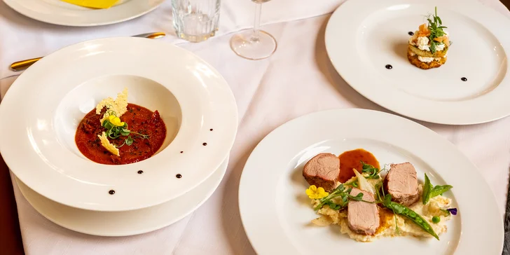 Pětichodové menu s panenkou a rump steakem i relaxace ve wellness pro 2 osoby