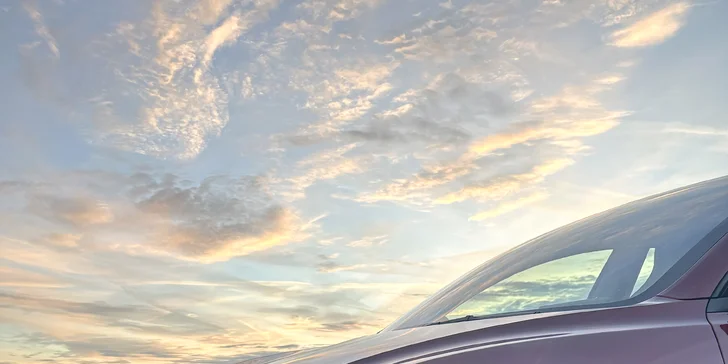 Jízda v nejnovějším elektromobilu Tesla Model 3 Performance highland 2024: jako řidič i spolujezdec
