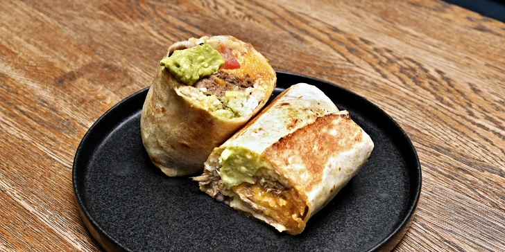 Tříchodové menu v Avocado Bistro pro 1 či 2 osoby: polévka, hl. chod, dezert i nápoje