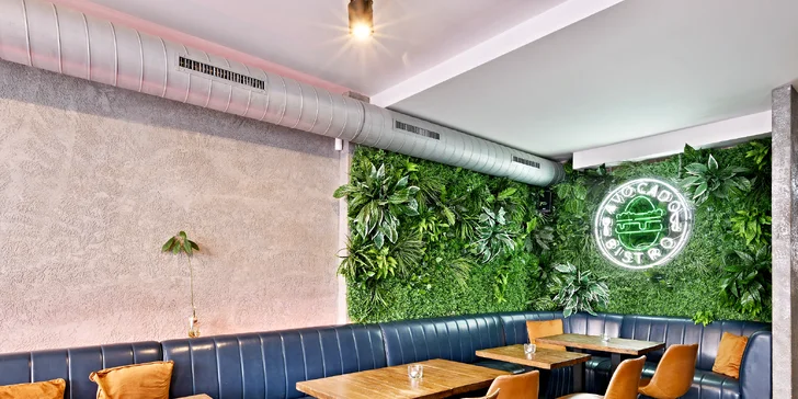 Tříchodové menu v Avocado Bistro pro 1 či 2 osoby: polévka, hl. chod, dezert i nápoje