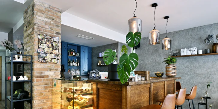 Tříchodové menu v Avocado Bistro pro 1 či 2 osoby: polévka, hl. chod, dezert i nápoje