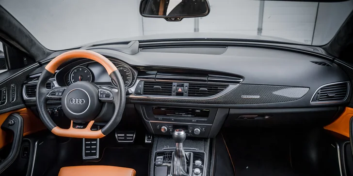 Až 60 min. řízení: Corvette, Camaro, BMW M2 či M5 nebo Audi RS6
