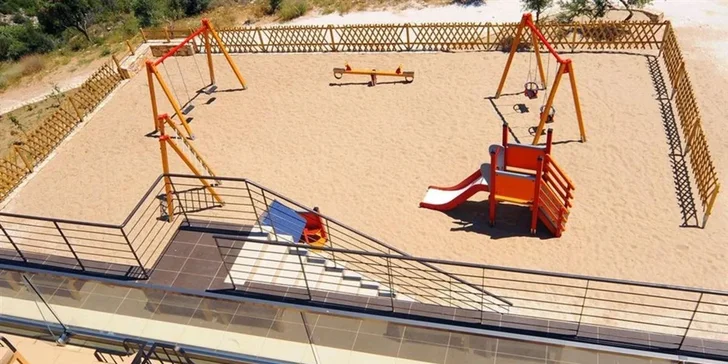 Řecký ostrov Thassos vč. letenky: 4* hotel Aeolis s all inclusive a bazénem