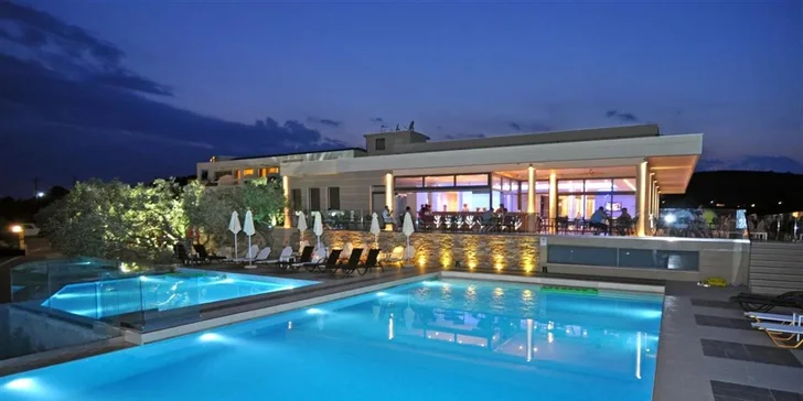 Řecký ostrov Thassos vč. letenky: 4* hotel Aeolis s all inclusive a bazénem