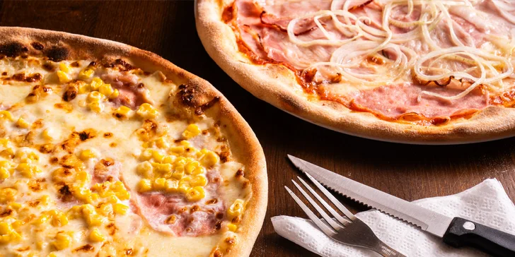 Jedna nebo dvě 32cm pizzy dle výběru: sýrová, šunková, salámová i crudo