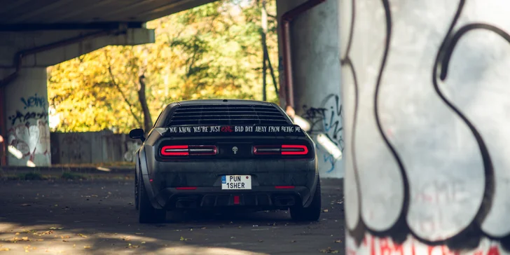Dodge Challenger 5,7 V8 Punisher: spolujízda, řízení i pronájem