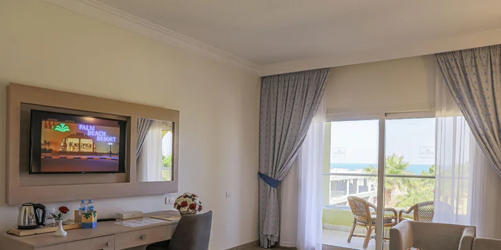 Hurghada: 4* hotel Palm Beach přímo u pláže, all inclusive, bazény, letenky