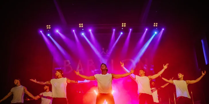 Show vymakaných těl: 90min. žhavé vystoupení pánské skupiny Men4Queen v Prachaticích