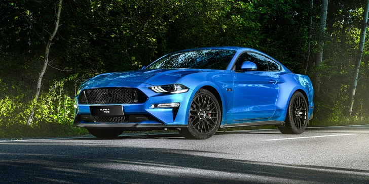 Řidičem i spolujezdcem ve Fordu Mustang GT 5.0: 15–60 minut jízdy s dálniční známkou včetně paliva
