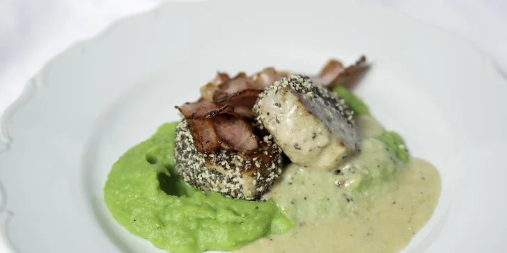 Romantika pro dva: čtyřchodové menu podle výběru, sekt a výzdoba