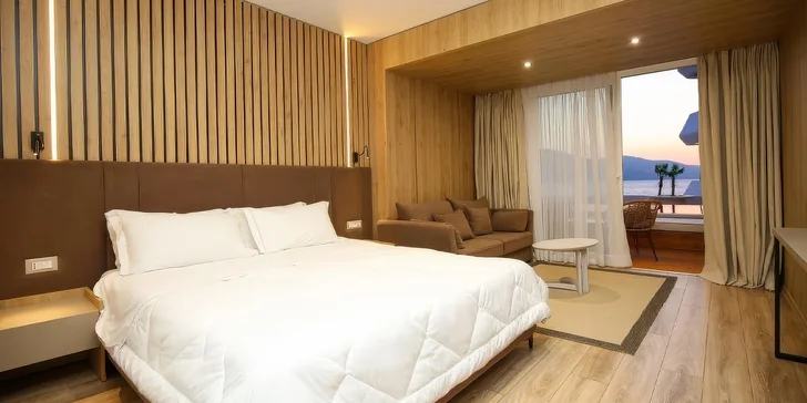 Albánie letecky: hotel Regina Blue***** hned u pláže, ultra all inclusive a bazén