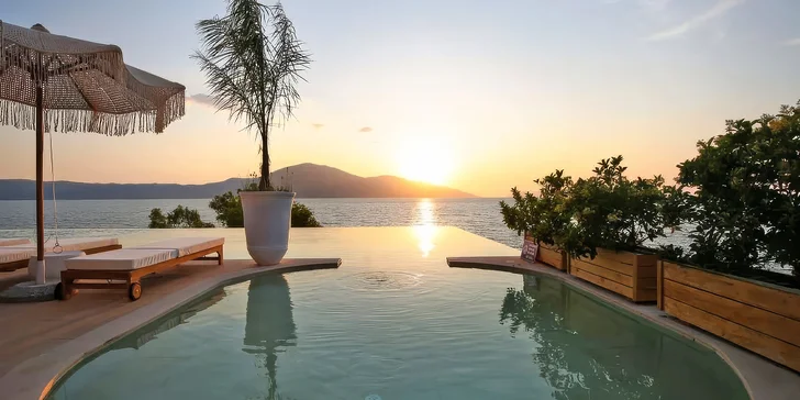 Albánie letecky: hotel Regina Blue***** hned u pláže, ultra all inclusive a bazén