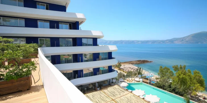 Albánie letecky: hotel Regina Blue***** hned u pláže, ultra all inclusive a bazén
