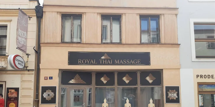 Permanentka do vyhlášeného salonu Royal Thai na 3 masáže dle výběru