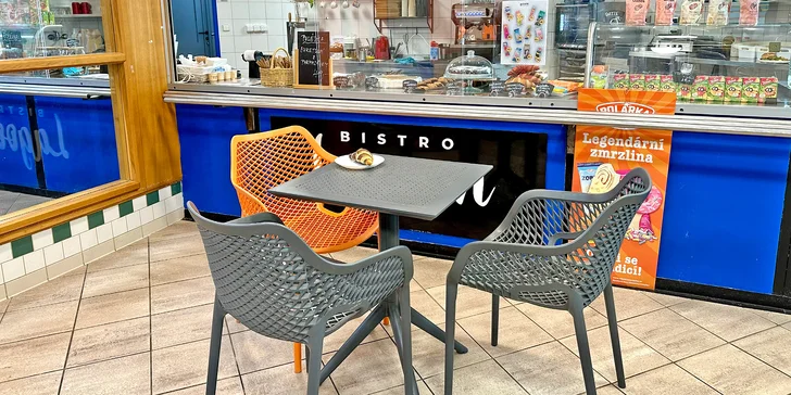 Hovězí hamburger, americké brambory či salát i limonáda dle výběru