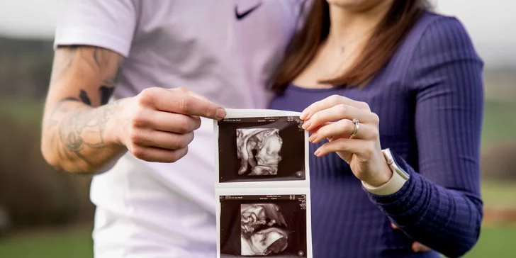 Párové nebo rodinné focení v přírodě: 8-12 fotografií