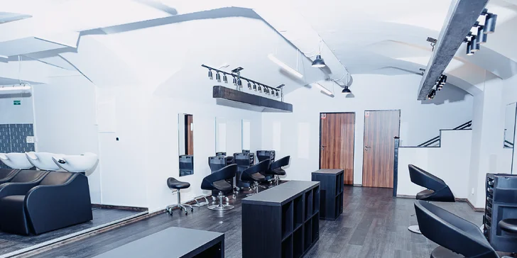 Precizní pánský střih i s úpravou vousů v luxusním salonu v centru Prahy