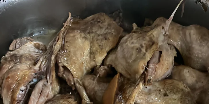 3chodové svatomartinské menu včetně sklenky vína pro 1 nebo 2 osoby
