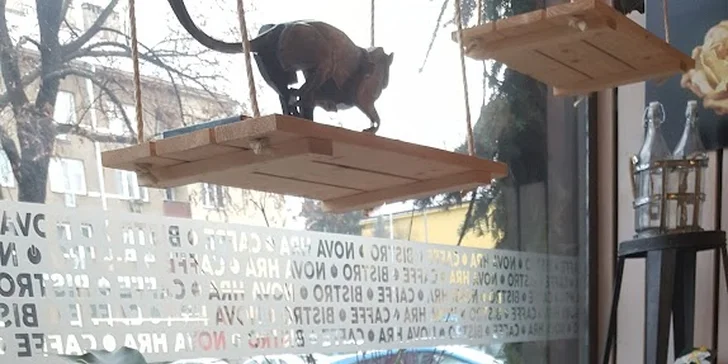 Sladká či slaná snídaně dle výběru a káva či džus pro jednoho v bistru Nová hra