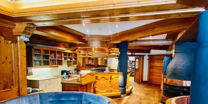 Dovolená v Tyrolsku: horský hotel se snídaní a wellness i karta výhod