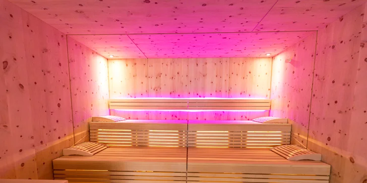 Dovolená v Tyrolsku: horský hotel se snídaní a wellness i karta výhod
