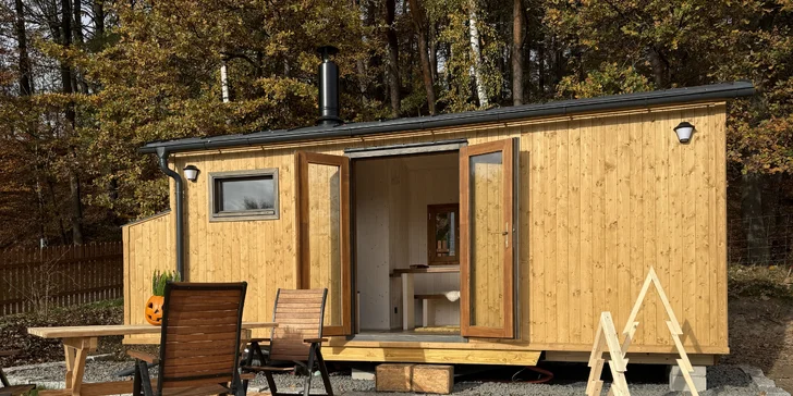 Netradiční pobyt s výhledem na Ještěd: luxusní maringotka až pro 3 osoby