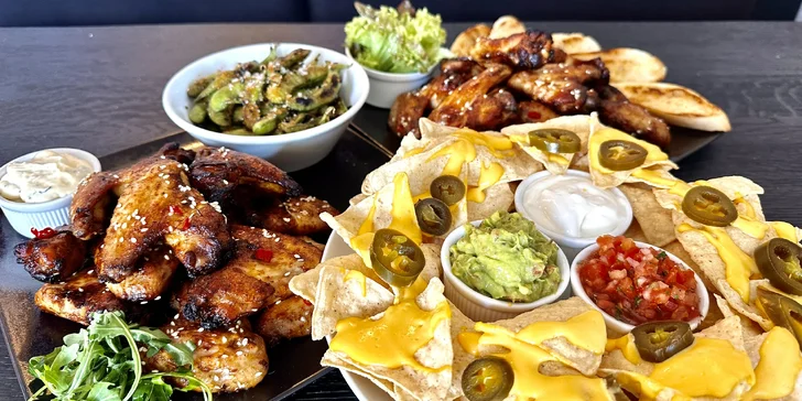 500–1 200 Kč na cokoliv v restauraci Devět mraků: polední menu, street food i grilované dobroty