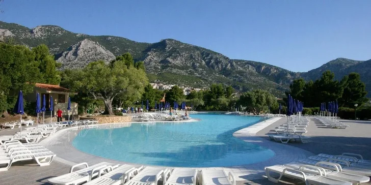 Letecky na Sardinii: all inclusive v hotelu Club Esse Palmasera Resort****, pláž i bazén