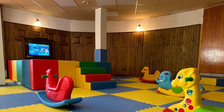 Rodinný pobyt na Bublavě v Krušných horách: pohodový baby friendly hotel se snídaní
