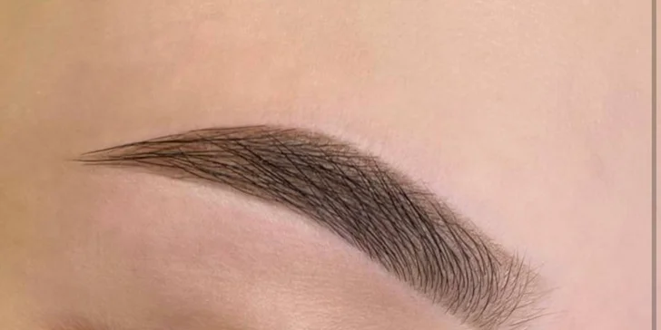 Permanentní make-up: obočí pudrovou metodou, Aquarelle Lips či klasické oční linky