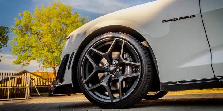 Až 60 min. řízení: Corvette, Camaro, BMW M2 či M5 nebo Audi RS6