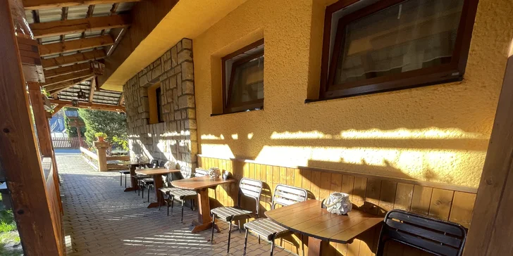 Dovolená s polopenzí pro pár i rodinu ve vyhlášeném turistickém centru Beskyd