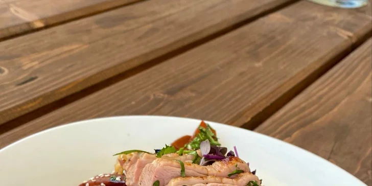Voucher na 250, 500 či 1 000 Kč do moderní české restaurace Střela v Plasích